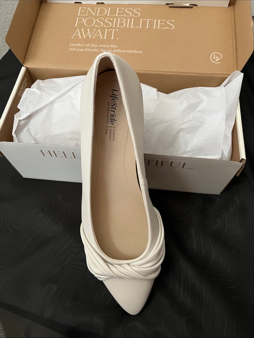 Life Stride Women's Ivory Pointed Toe Braided Detail Flat